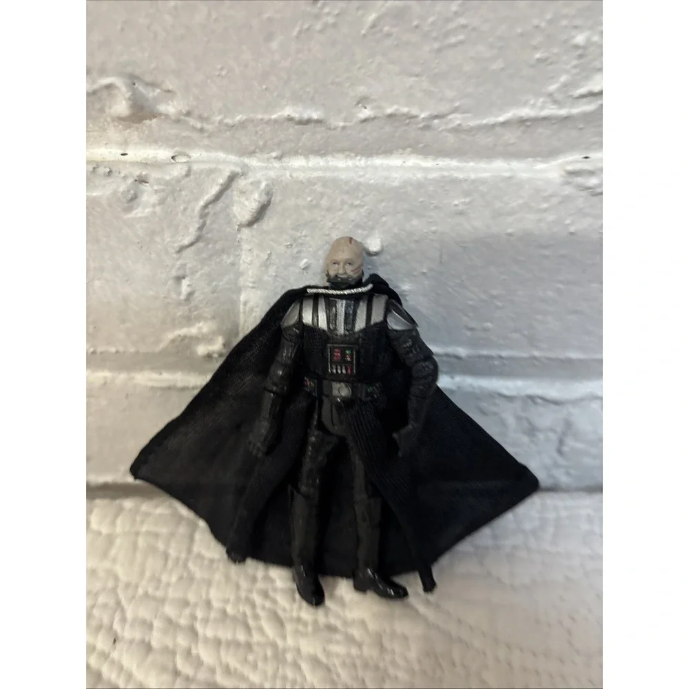 Star Wars Darth Vader Figurine 4‎ Inches Tall